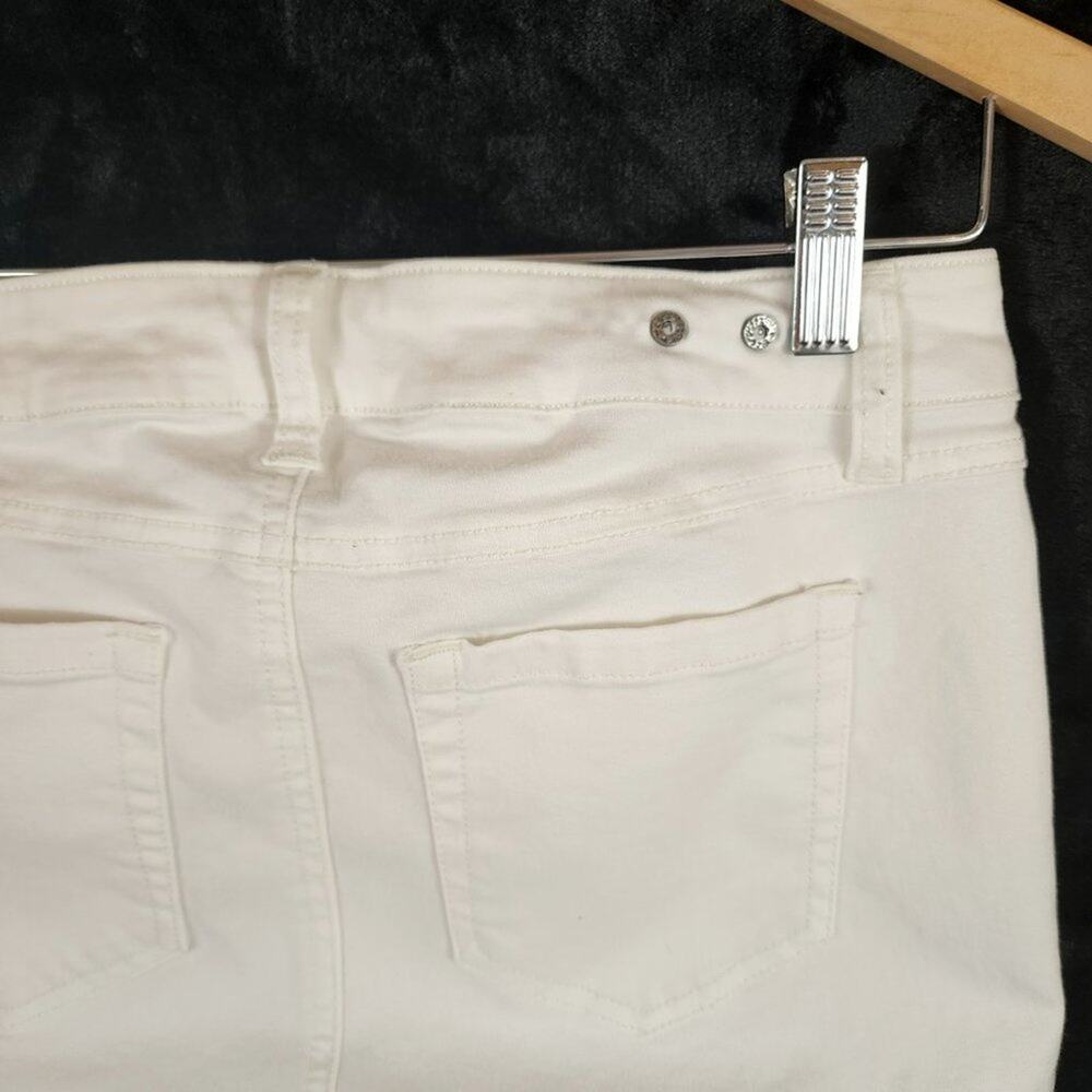 CAbi Skinny Jeans Women 2 Slimmie #5088 White Denim Stretch 5 Pocket EUC - Picture 3 of 6